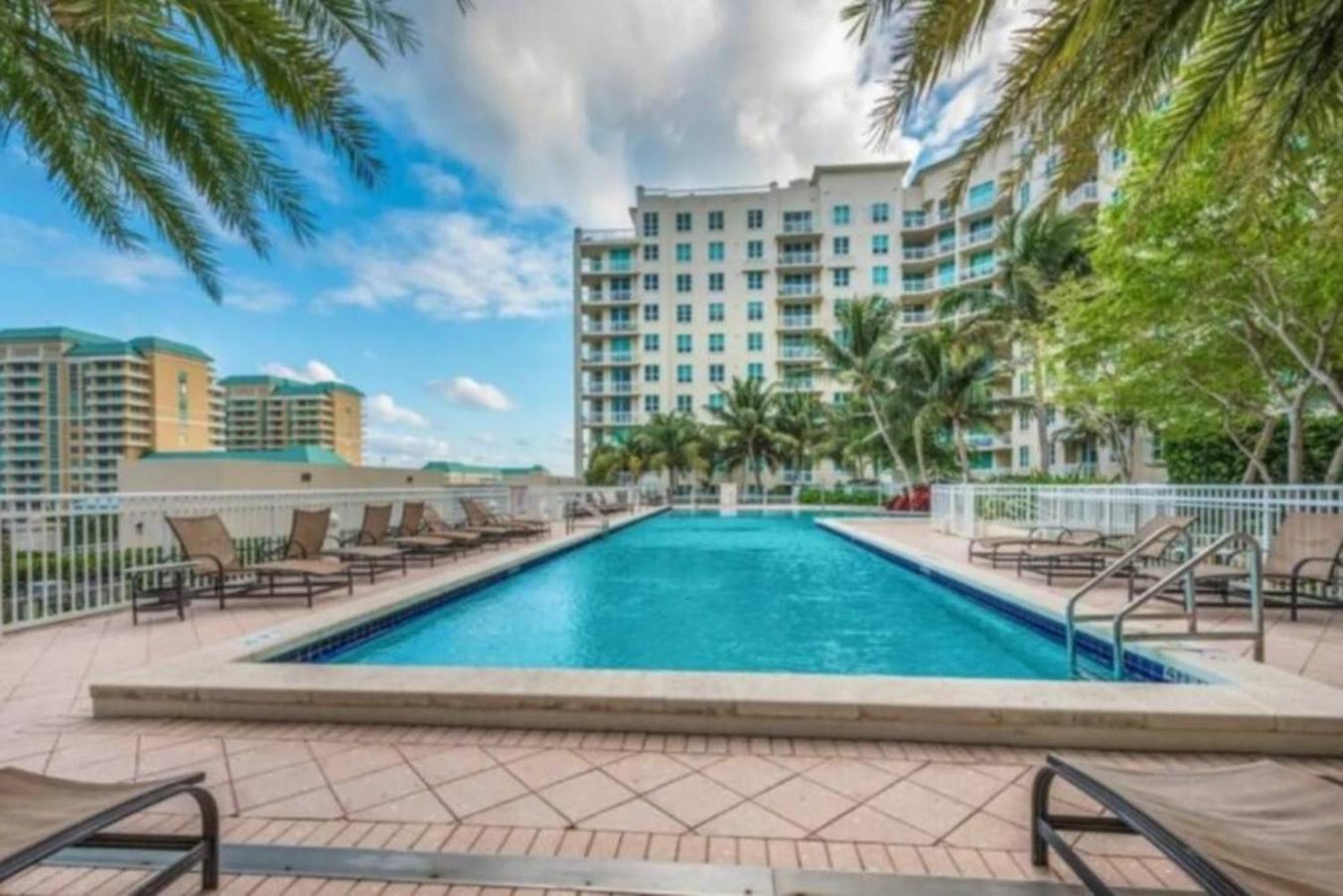 Apartment In Casa Costa Condo!Beach Pass Included Boynton Beach Εξωτερικό φωτογραφία
